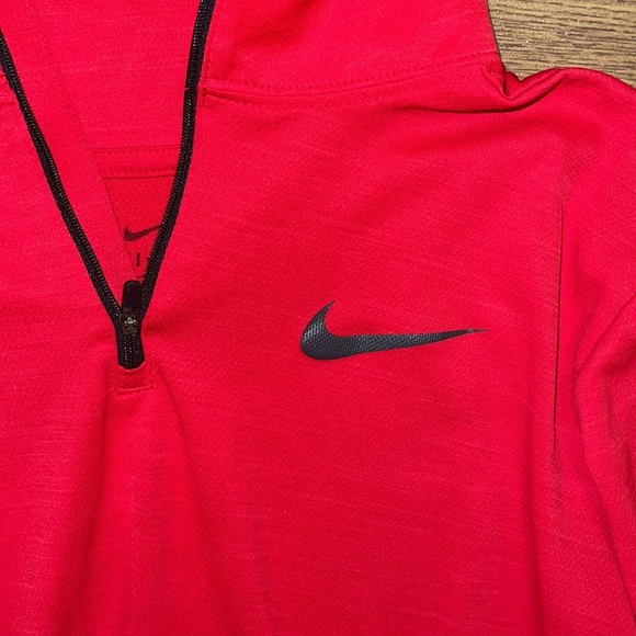 Nike Pullover - Picture 2 of 3